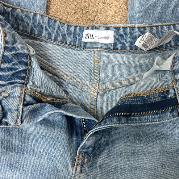 Zara Classic Blue Denim Jeans - Picture 3 of 5